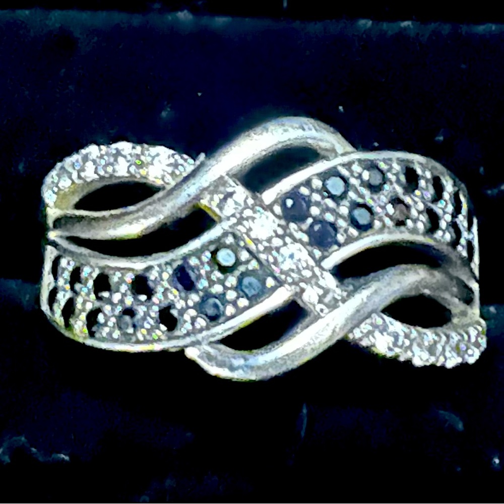 Avon Sterling silver woven black and clear cz ring